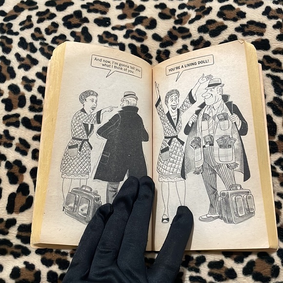 1982 MAD's Look At You Dave Berg Vintage Book 📚 Life 80s Satire Cartoon 80s - Picture 9 of 15